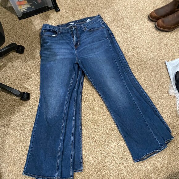 Old Navy - Mens Boot Cut Jeans - 38x32 with Stretch - Picture 6 of 9